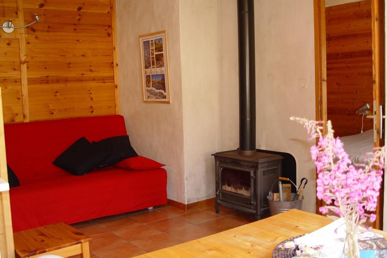 Le Leyrier Hameau Des Chazals Nevache Hautes Alpes Exterior photo